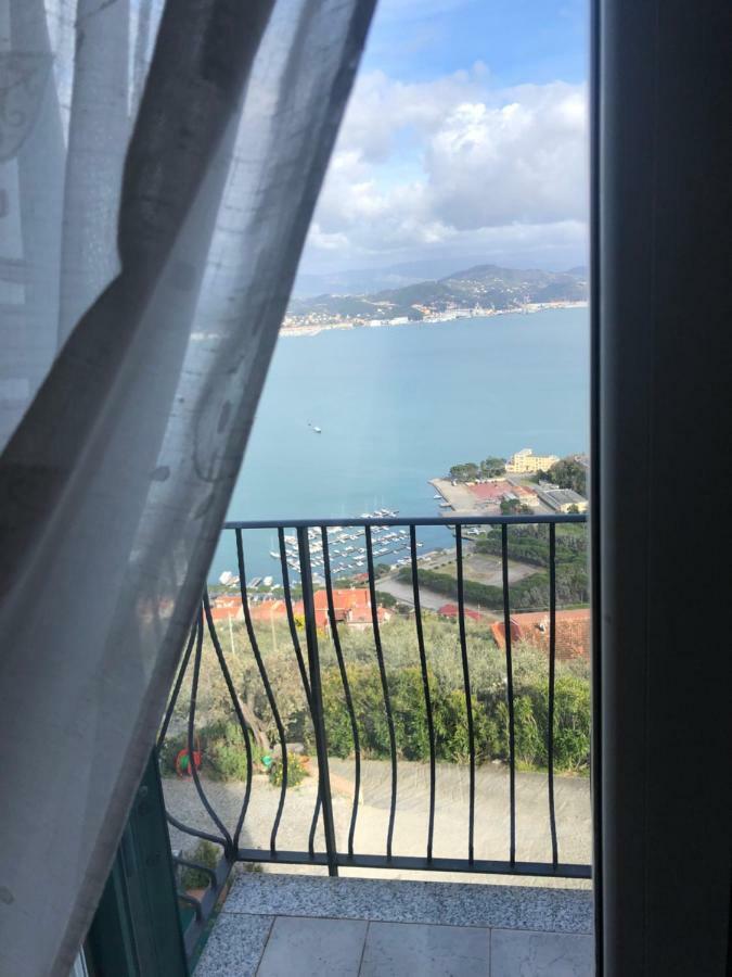 La Finestra Sul Mare Villa La Spezia Exteriör bild